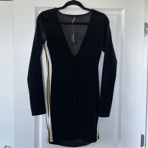 NWT Fashion Nova Black V-Cut Mini Dress Size MEDIUM